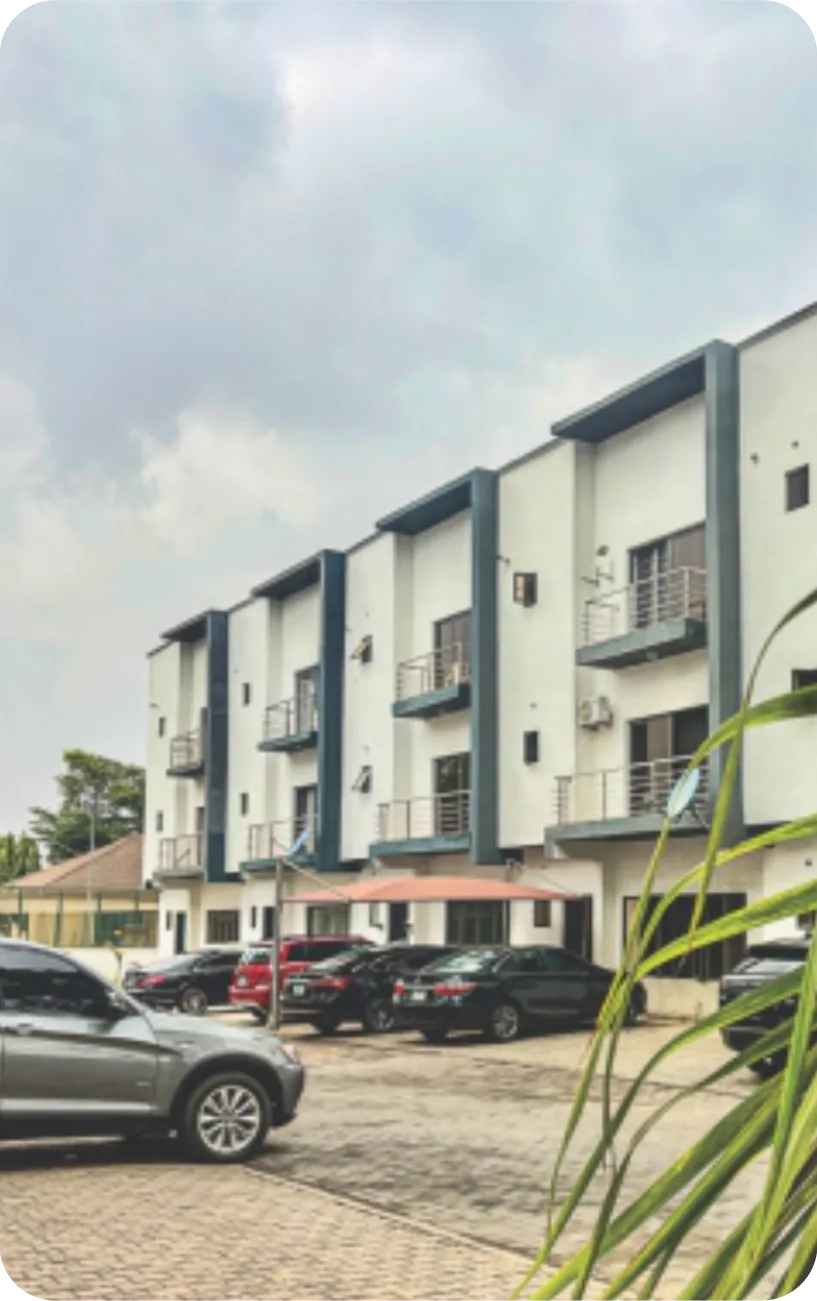 Black Qoral Plus, LifeCamp — Delivered terrace